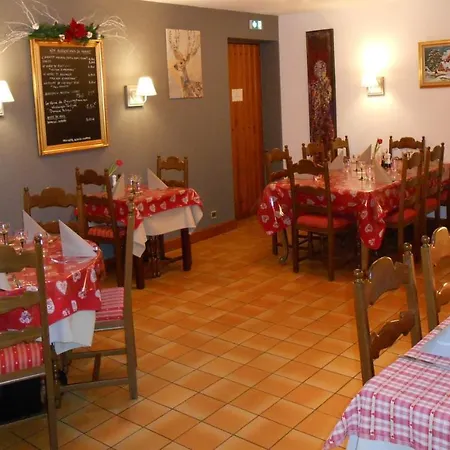 Au Fief Du Chateau 3*