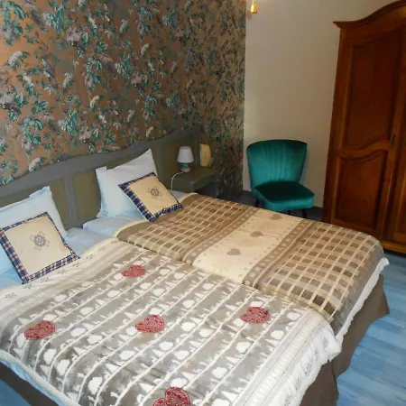 Au Fief Du Chateau 3*