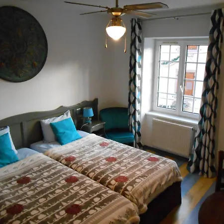 Au Fief Du Chateau 3*