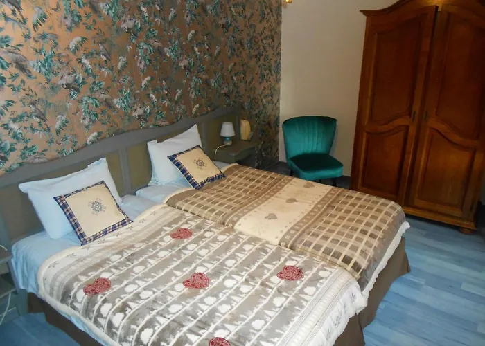 Au Fief Du Chateau 3*